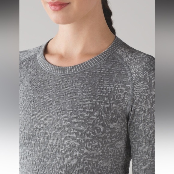Lululemon Rest less Pullover - Picture 6 of 15